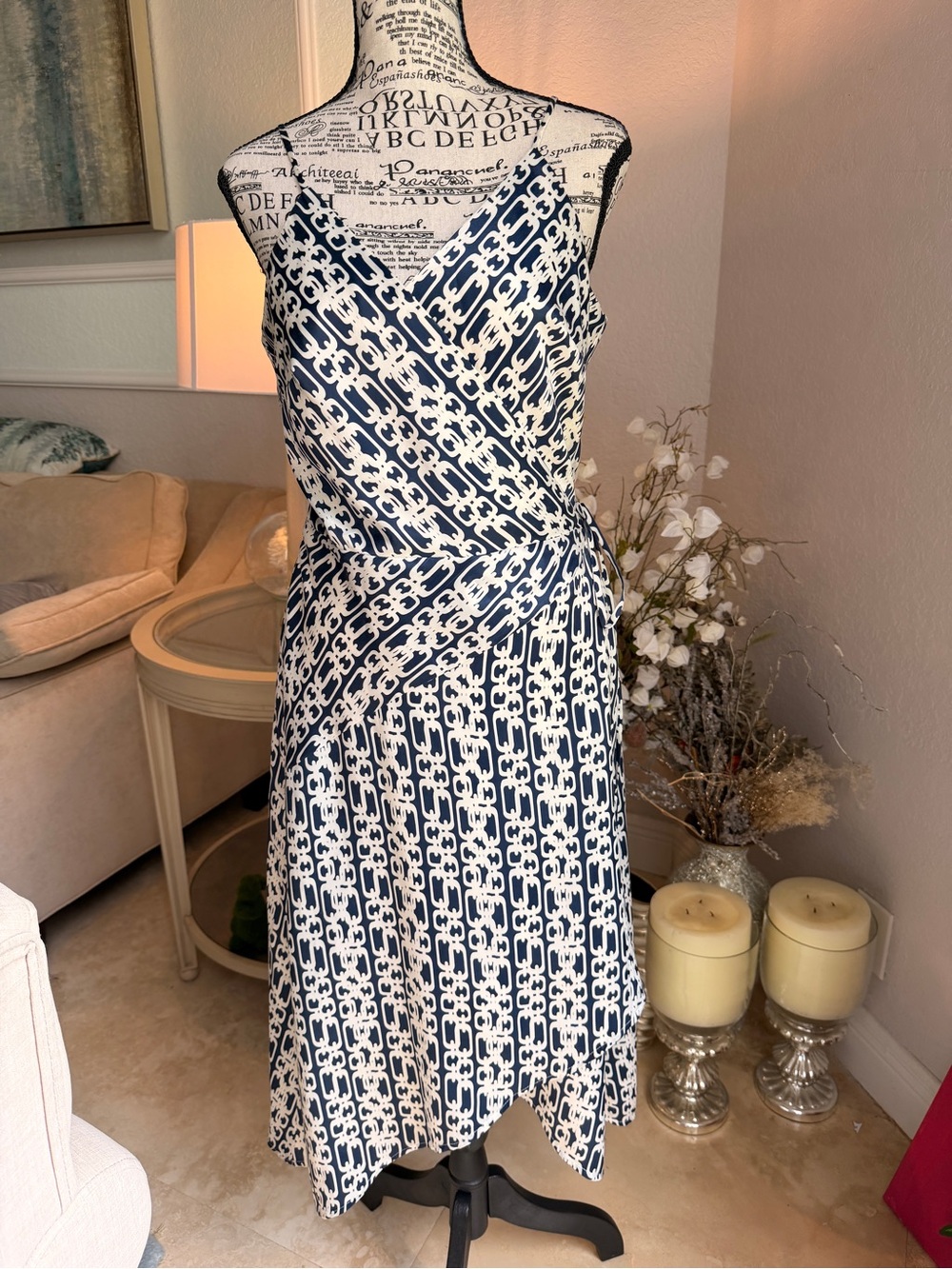 Ali & Jay Navy White Chain Print Satin Wrap Midi Dress Large Fits Med 8 10 EUC